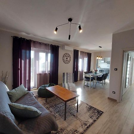 Family Apartment Cathy Galižana المظهر الخارجي الصورة