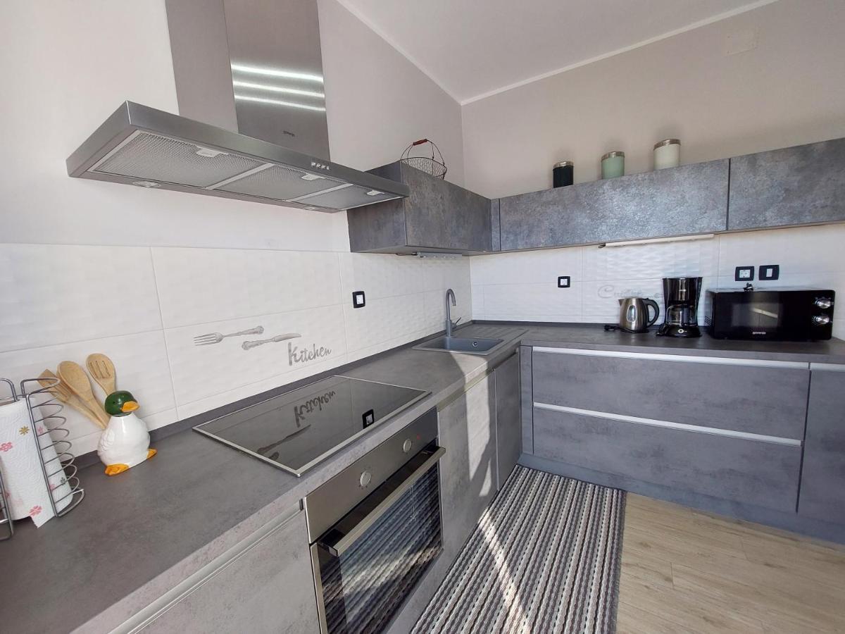 Family Apartment Cathy Galižana المظهر الخارجي الصورة