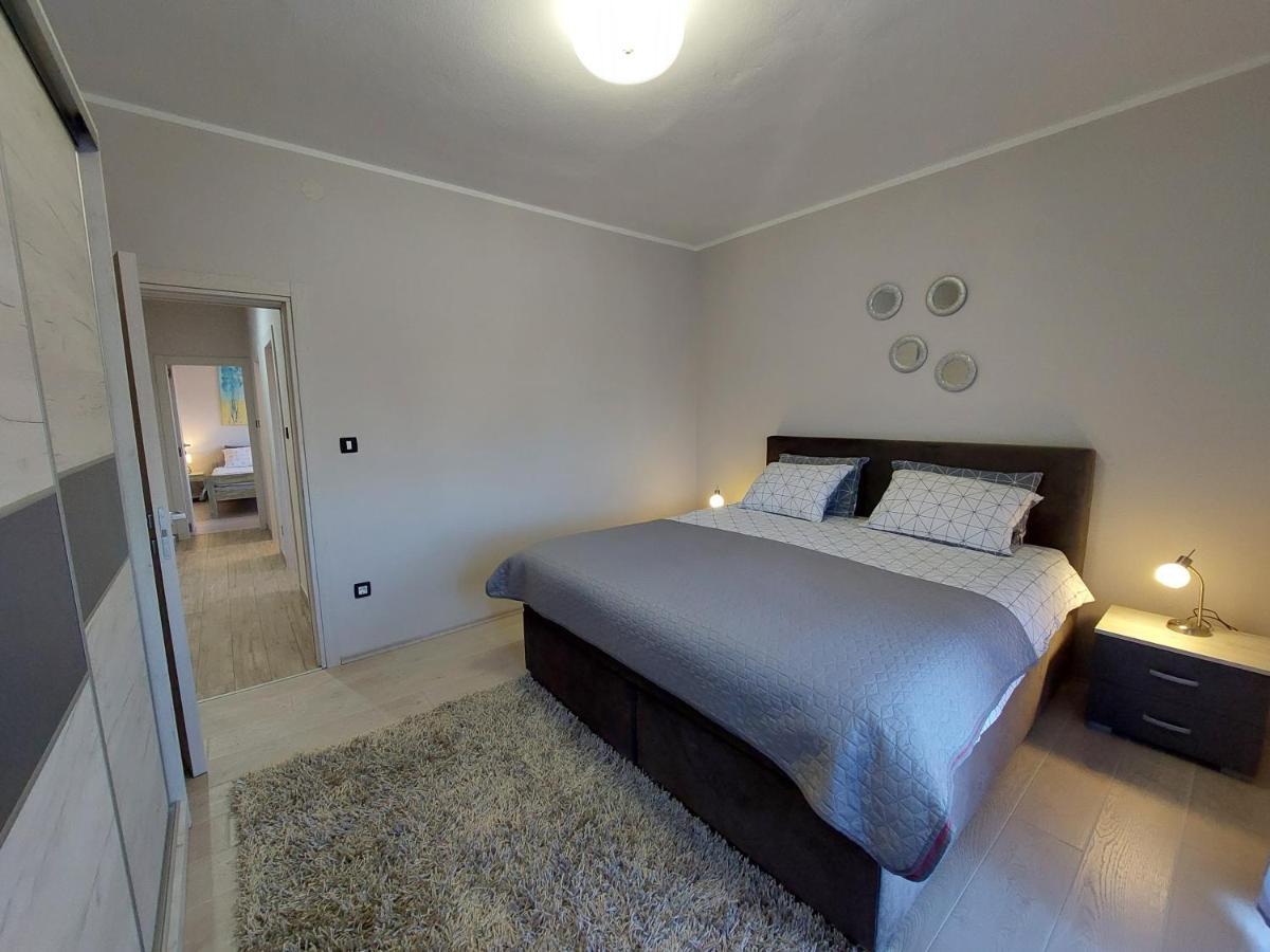 Family Apartment Cathy Galižana المظهر الخارجي الصورة