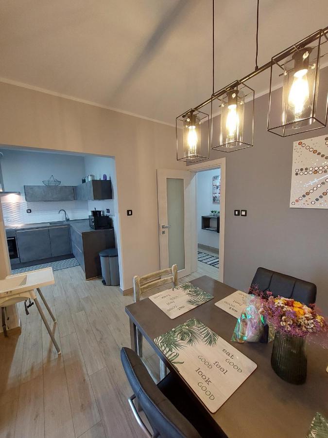Family Apartment Cathy Galižana المظهر الخارجي الصورة