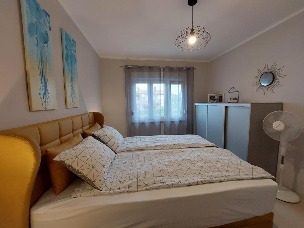 Family Apartment Cathy Galižana المظهر الخارجي الصورة